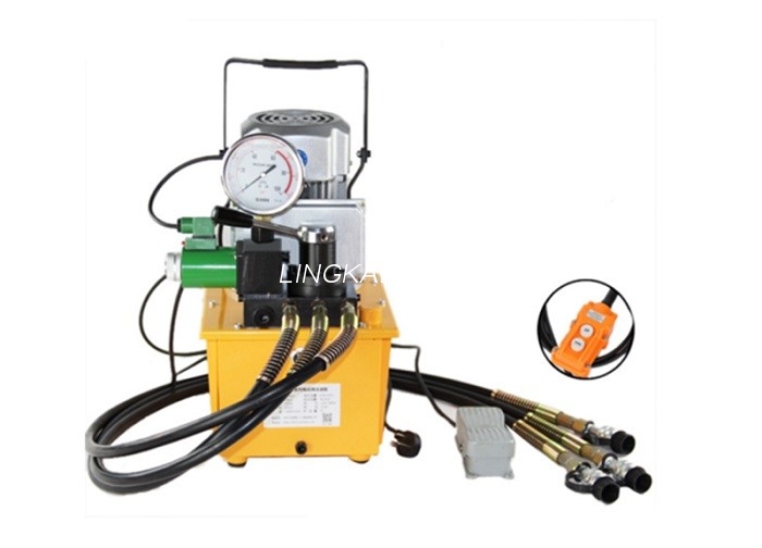 Draagbare hydraulische plooigereedschap Enkele actie hydraulische motoraangedreven pomp 70 Mpa
